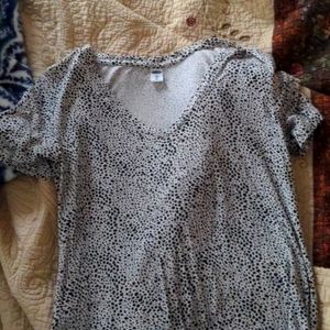Spotted Old Navy V Neck